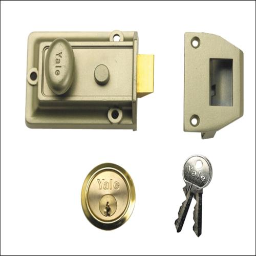 Yale P77 Traditional Chrome Finish Visi